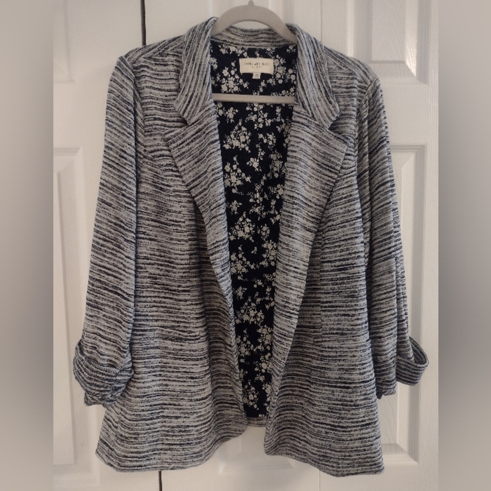 Skies Are Blue Curvy Navy Blue Striped Knit Blazer